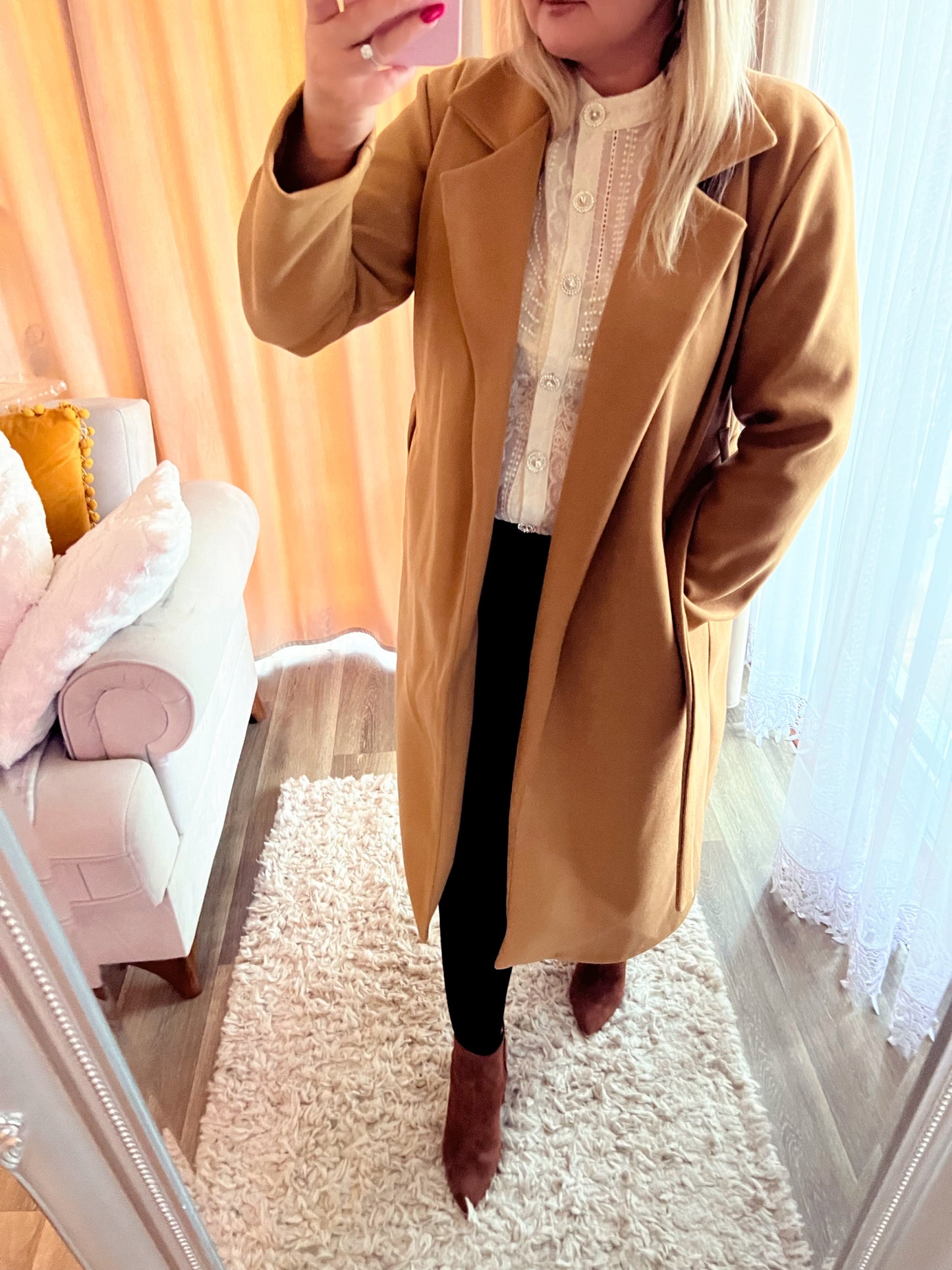 Wool coat in CAMEL ♡